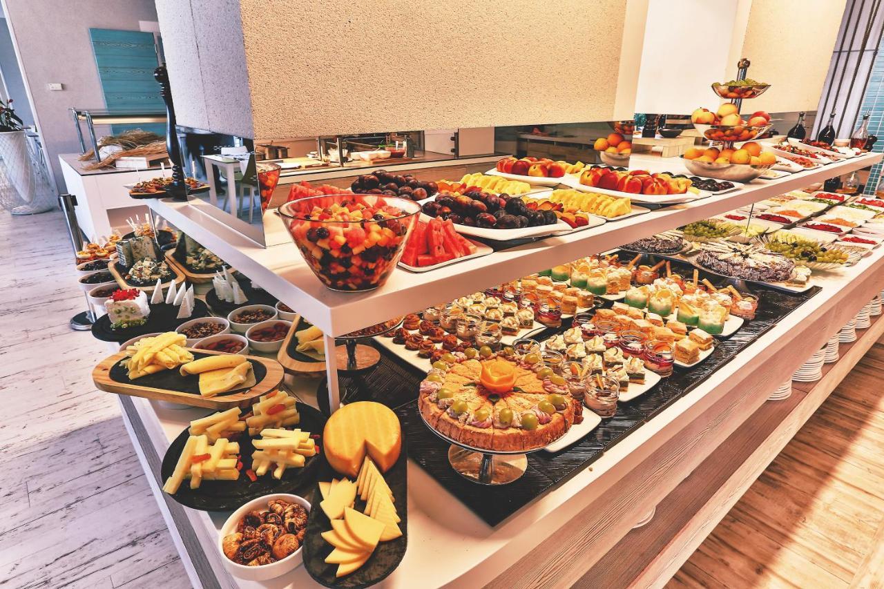 Carine Hotel Park 比耶拉 外观 照片