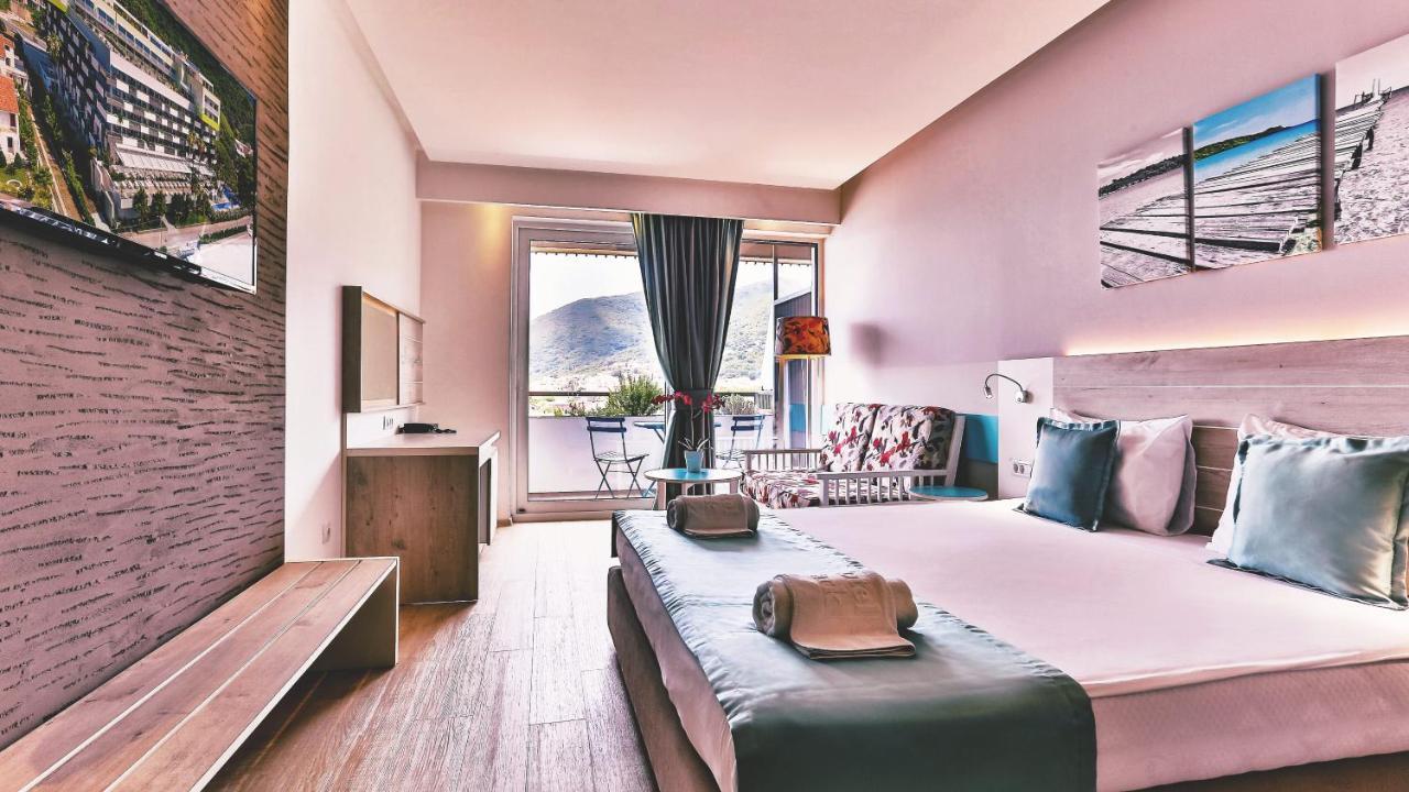 Carine Hotel Park 比耶拉 外观 照片