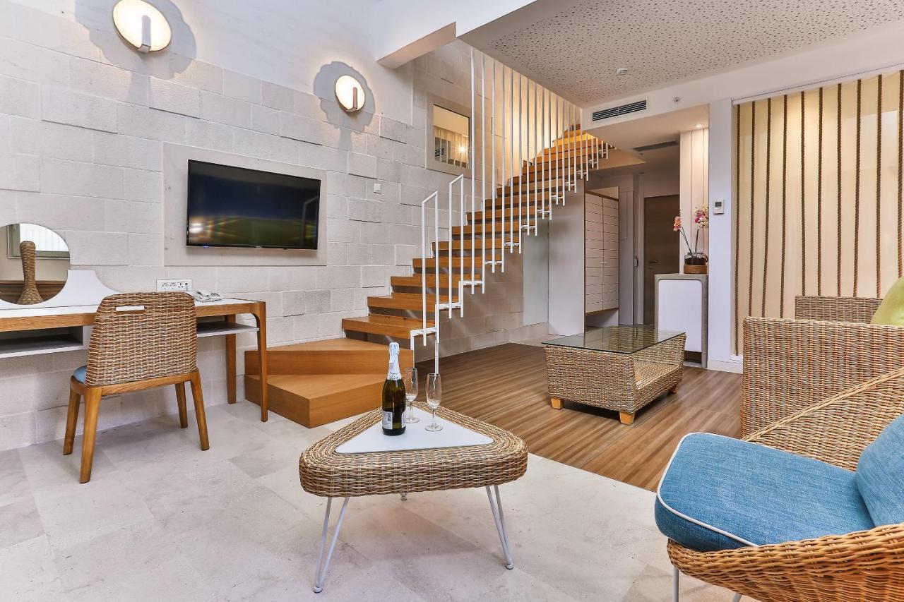 Carine Hotel Park 比耶拉 外观 照片