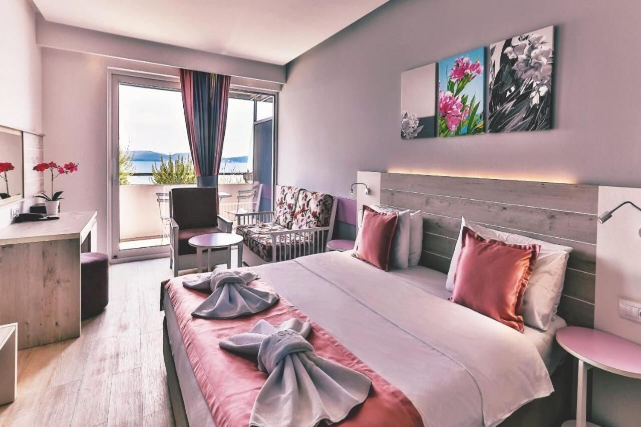 Carine Hotel Park 比耶拉 外观 照片
